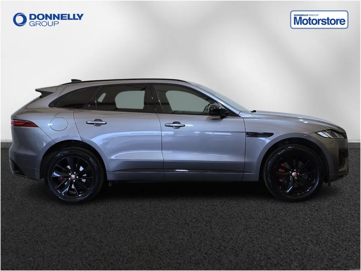 Jaguar F-pace F-Pace Estate Special Editions R-Dyn - Image 3