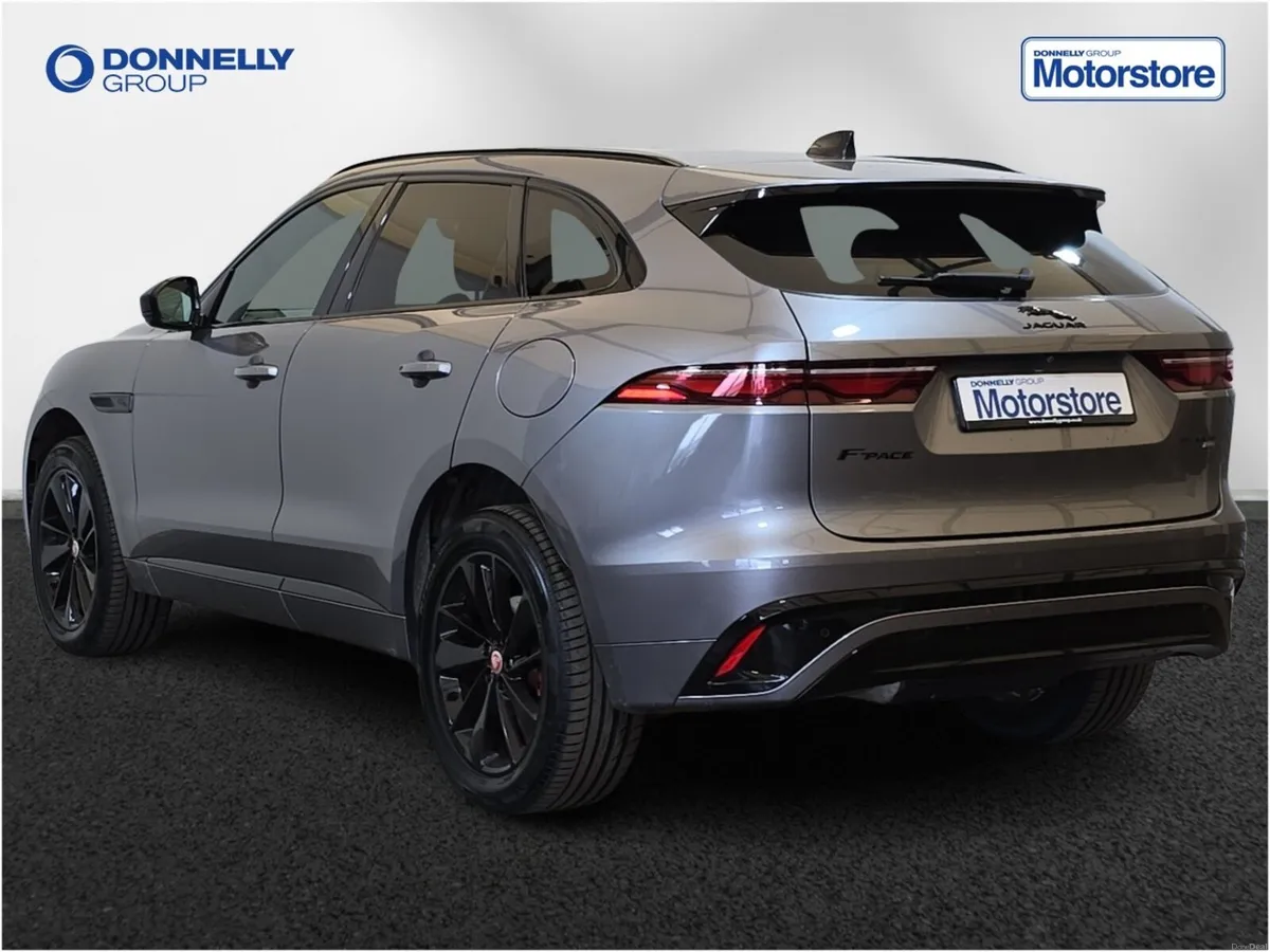 Jaguar F-pace F-Pace Estate Special Editions R-Dyn - Image 2