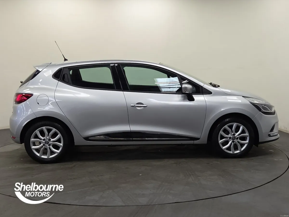 Renault Clio 0.9 TCE 90 Dynamique Nav 5dr - Image 3