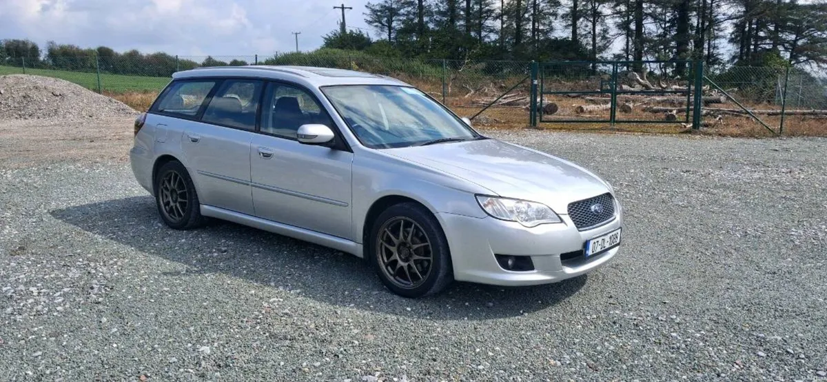 Subaru legacy estate - Image 1