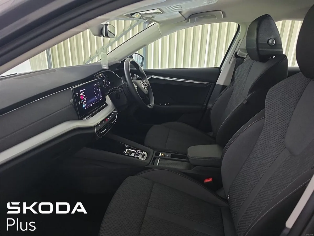 Skoda Octavia 2.0 TDI 115BHP DSG STYLE - Image 4