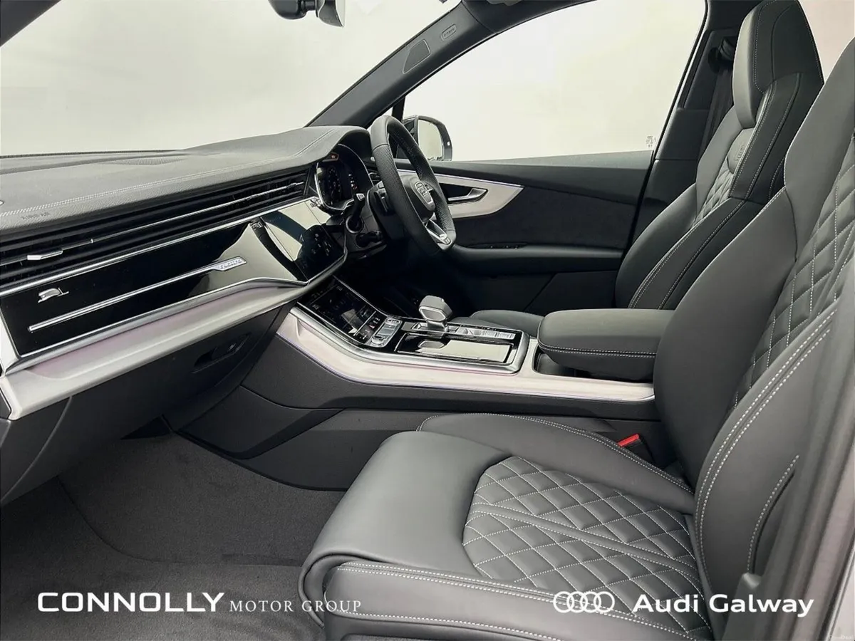 Audi Q7 €1,253 p/m TFSI e S-LINE  COMPETITION 490 - Image 5