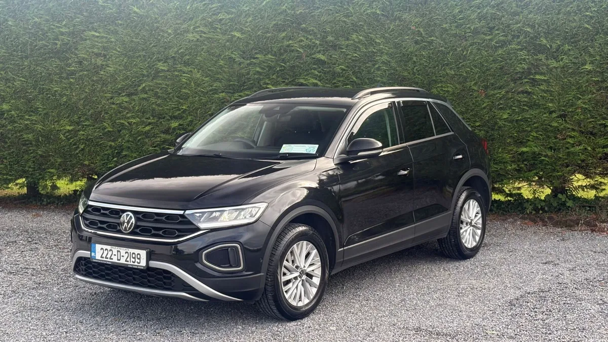 Volkswagen T-Roc 2022 - Image 1