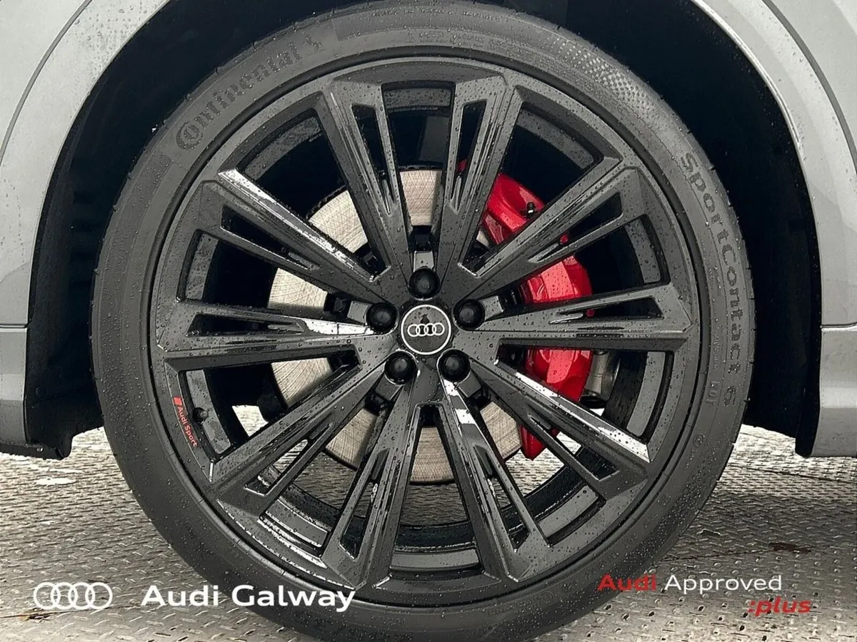 Audi Q8 €1,034 p/m - COMPETITION TFSI e QUATTRO A/ - Image 6