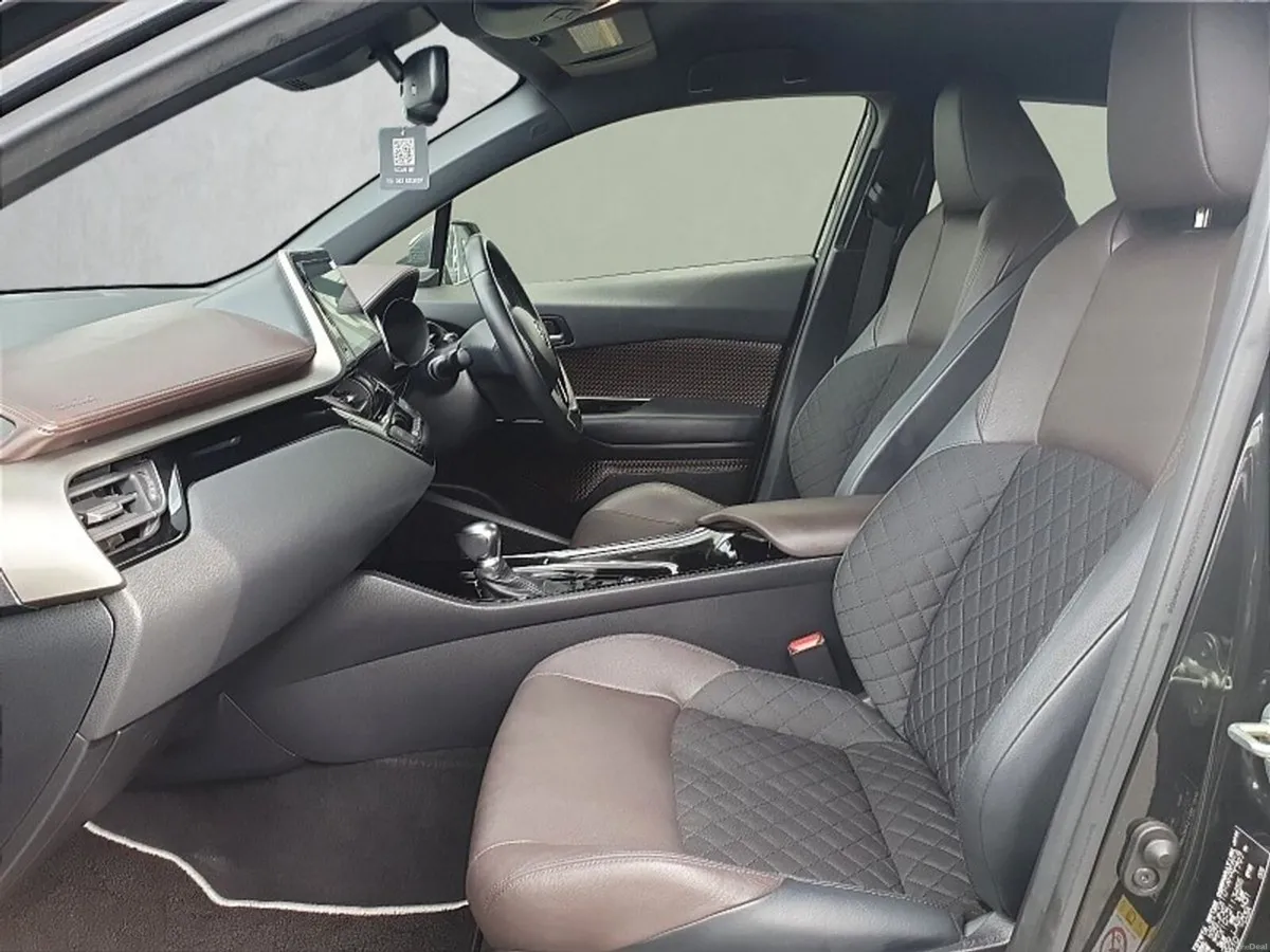 Toyota C-HR ** HYBRID ** AUTO ** TRINITY MOTORS ** - Image 6