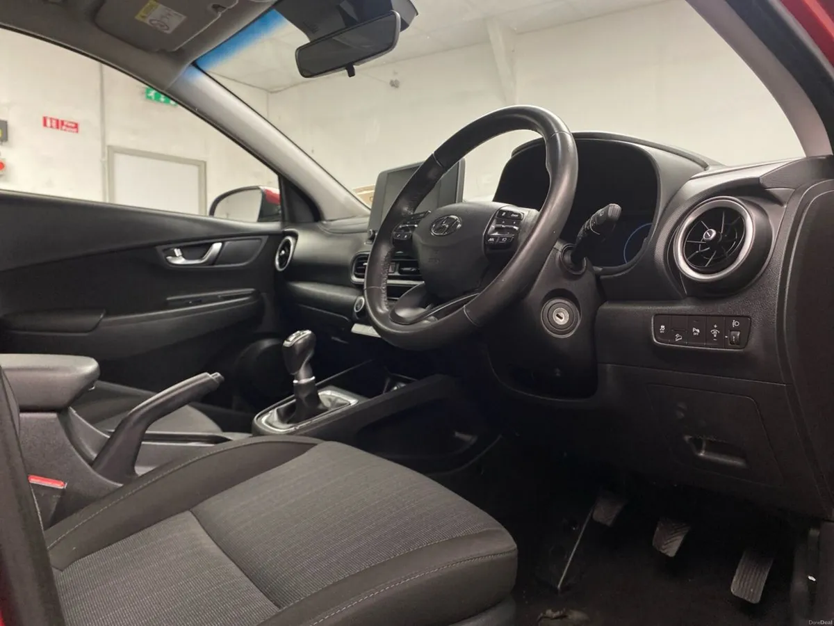 Hyundai KONA 1.6 CRDI Executive - Image 6