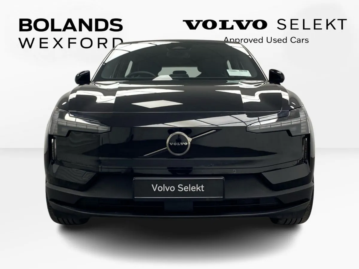 Volvo EX30 Single Motor Ex Range BEV 272hp Plus - Image 2