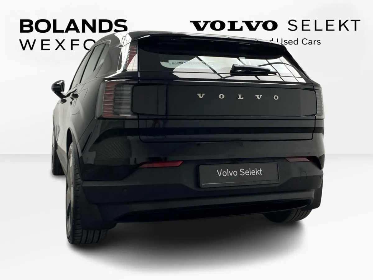 Volvo EX30 Single Motor Ex Range BEV 272hp Plus - Image 5