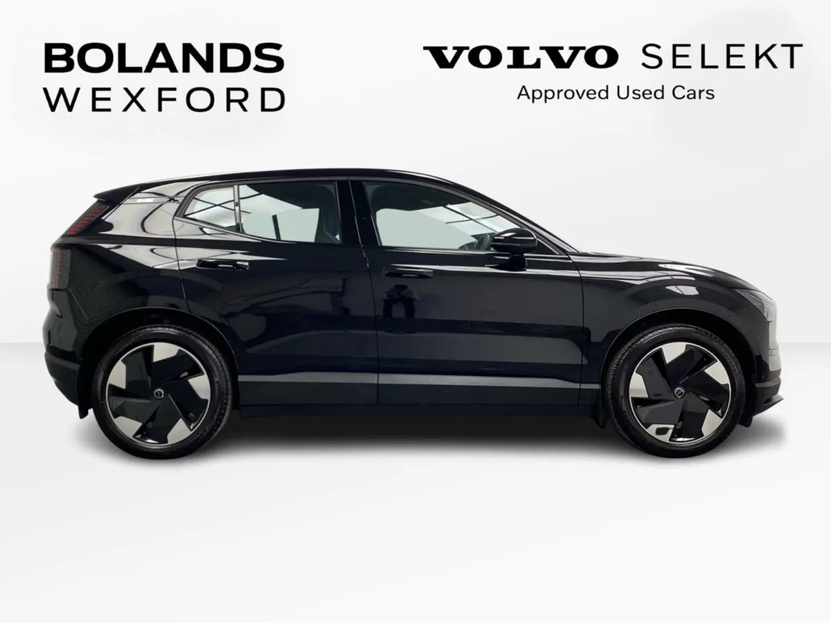 Volvo EX30 Single Motor Ex Range BEV 272hp Plus - Image 3