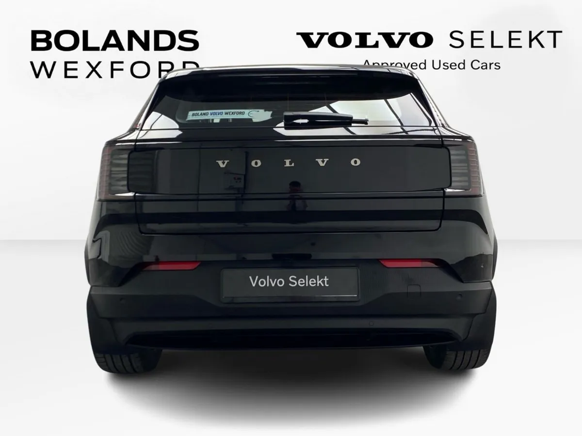 Volvo EX30 Single Motor Ex Range BEV 272hp Plus - Image 4