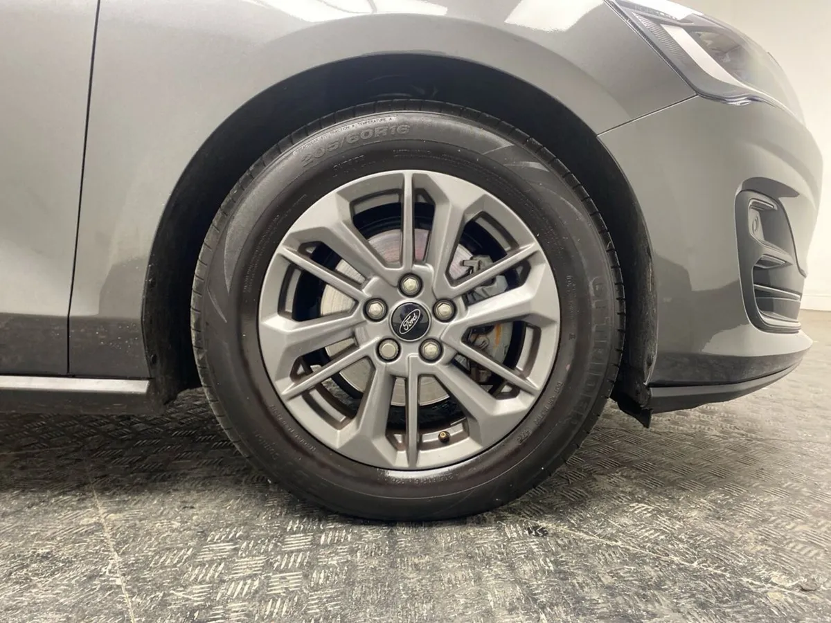 Ford Focus Titanium 1.5L EcoBlue 115PS Auto - Image 5