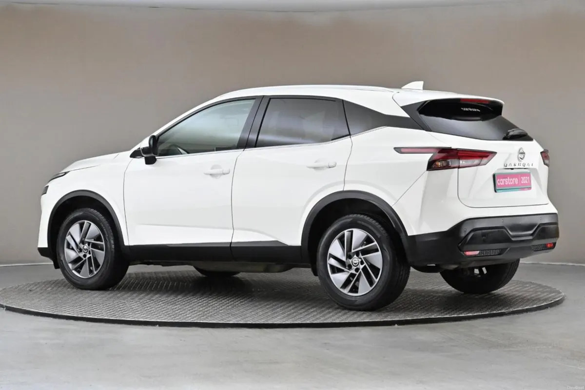 Nissan Qashqai 1.3 MILD HYBRID SV 6SPD MHEV **GLAS - Image 5