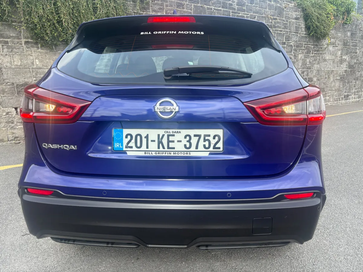 20 Nissan Qashqai AUTO! 1 Owner! - Image 6