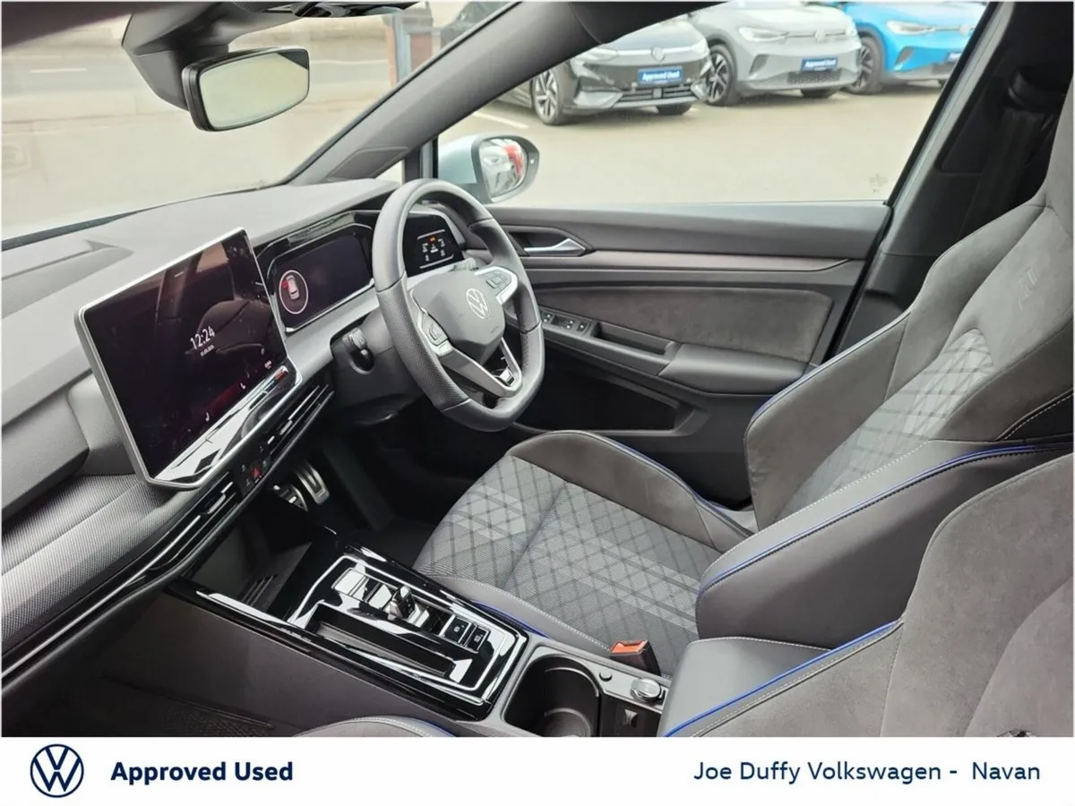 Volkswagen Golf GOLF R-LINE 1.5 TSI MHEV 150HP - Image 4