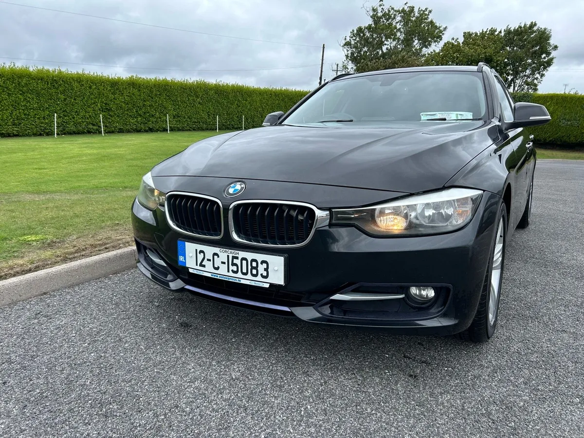 BMW 320D Sport Touring - Image 2