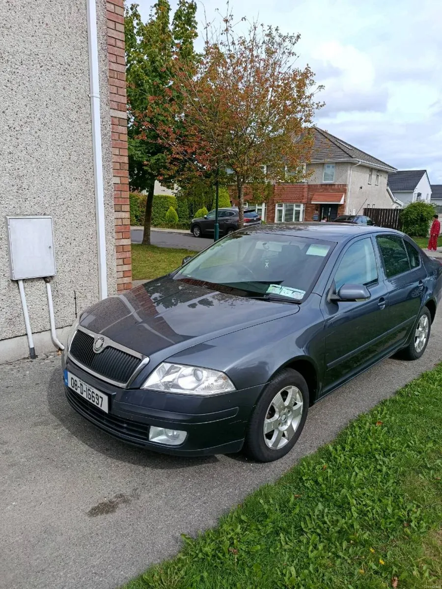 Skoda Octavia Automatic 1.6 Petrol - Image 2