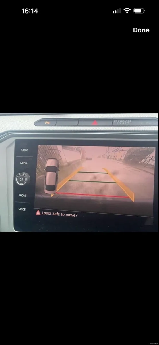 2018 Volkswagen Passat - Image 4