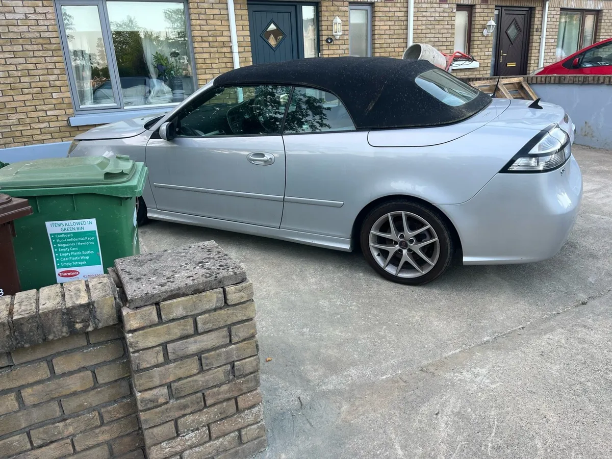 Saab convertible - Image 2