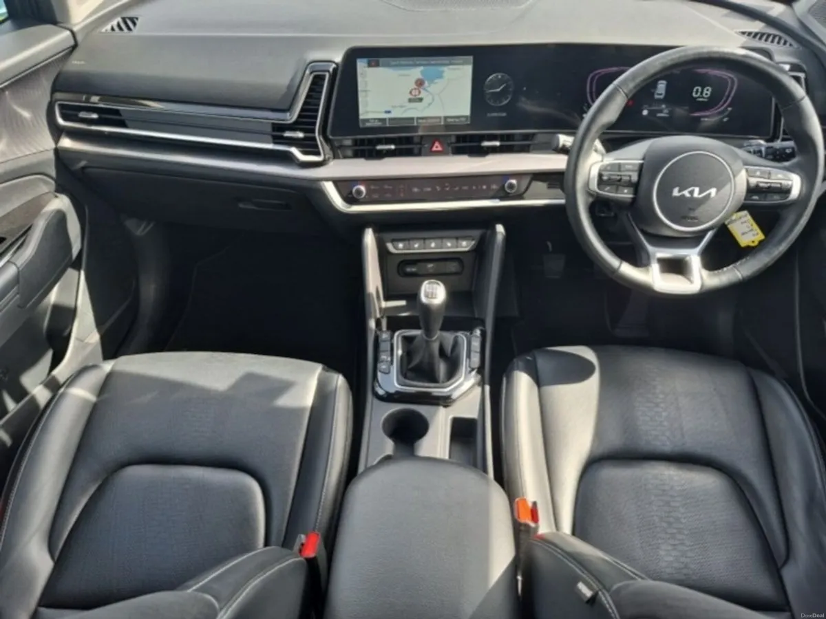 Kia Sportage ** HUGE SPEC ** K3 ** STUNNING CAR ** - Image 2