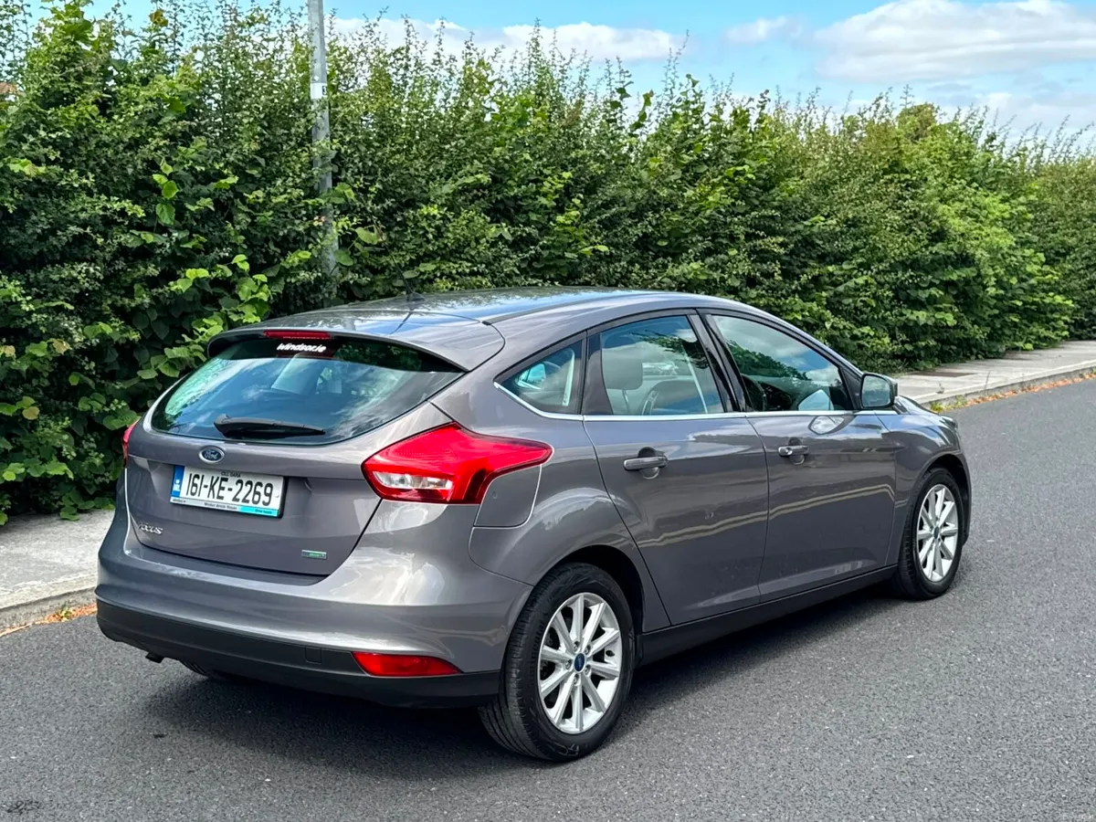 Ford Focus low mileage - Image 5