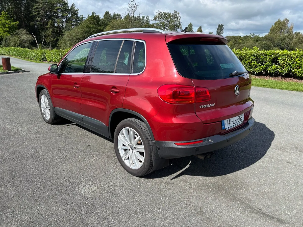 141 VW TIGUAN 2.0TDI SPORT LEATHER PAN SUNROOF - Image 4