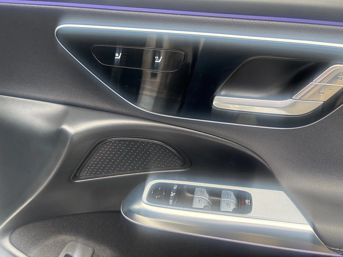 Mercedes-Benz E-Class 2025 - Image 6