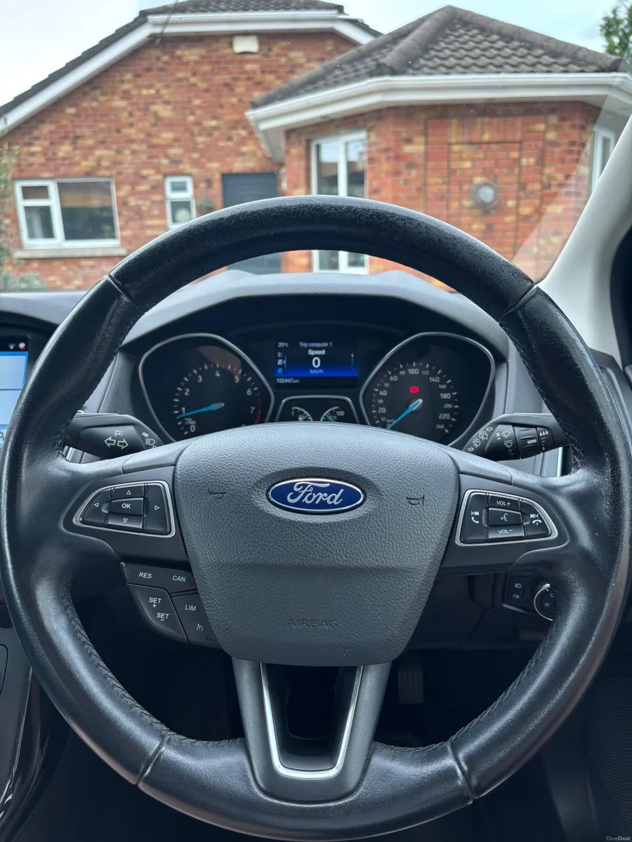 182 Ford Focus Titanium 1.0 EcoBoost 125PS 6Spd - Image 5