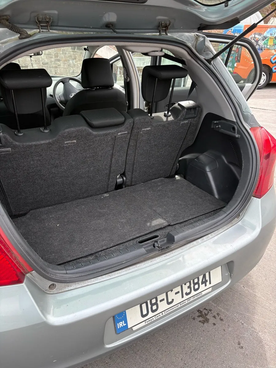 2008 Toyota Yaris - Image 1
