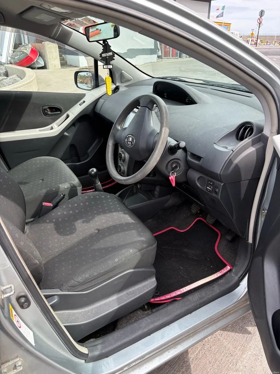 2008 Toyota Yaris - Image 6