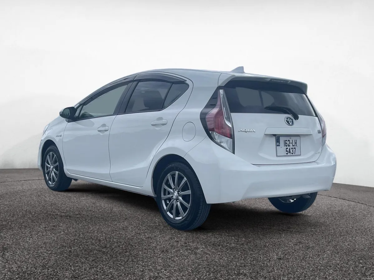Toyota Aqua 2015 - Petrol/Hybrid 1.5L AUTOMATIC - Image 5