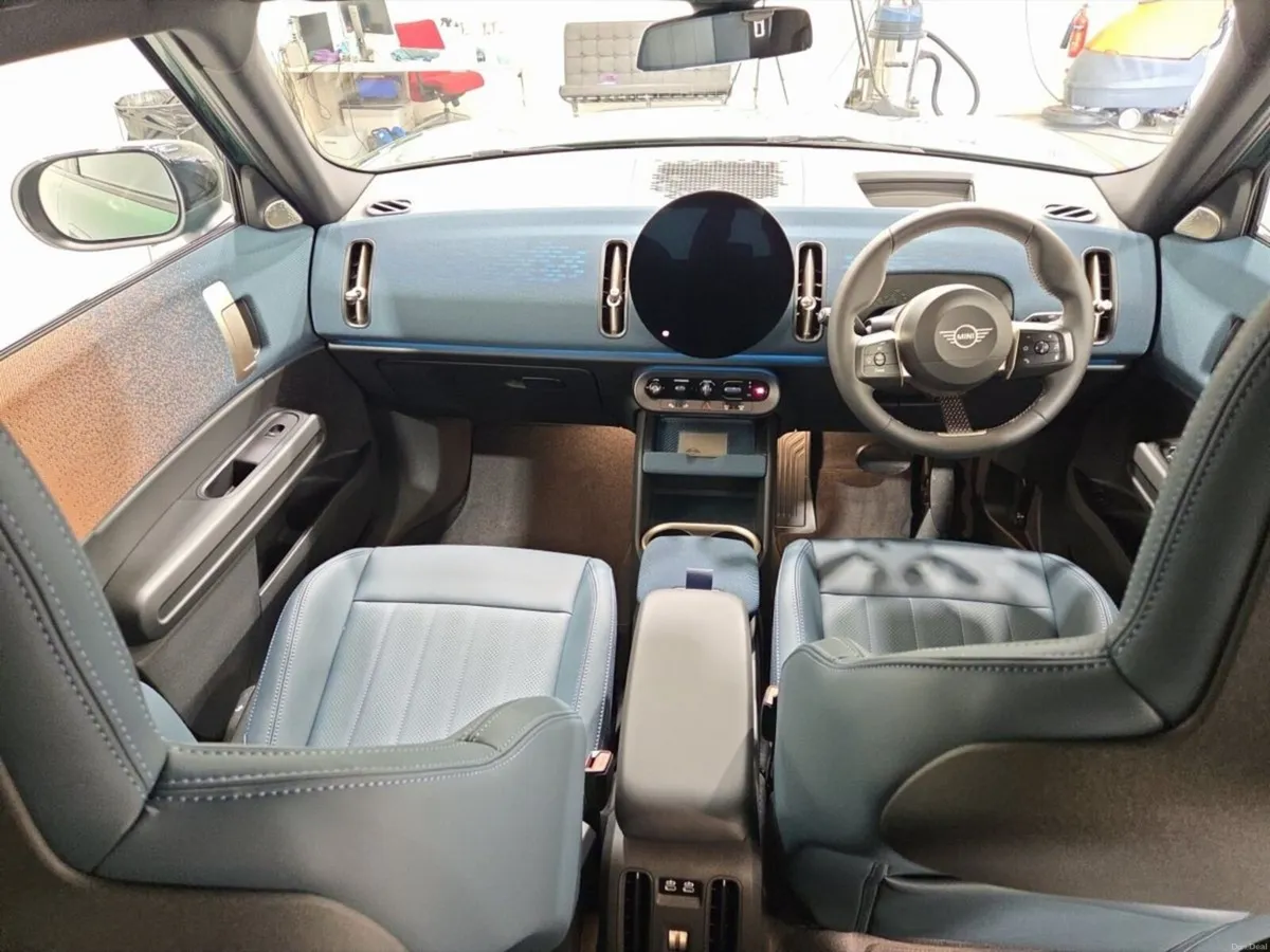 Mini Countryman C - Image 4