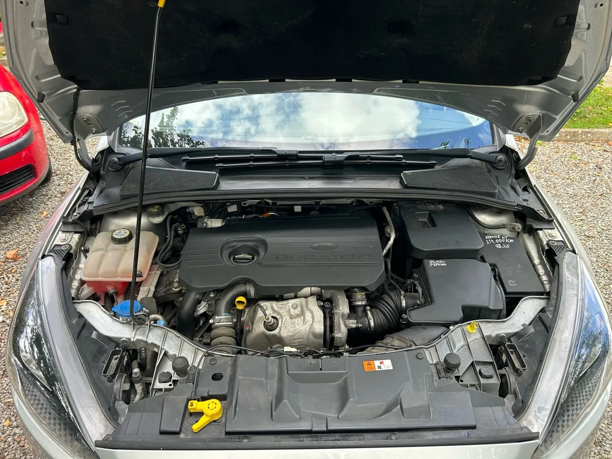 2016 Ford Focus 1.5 TDCi Diesel Saloon - Image 6