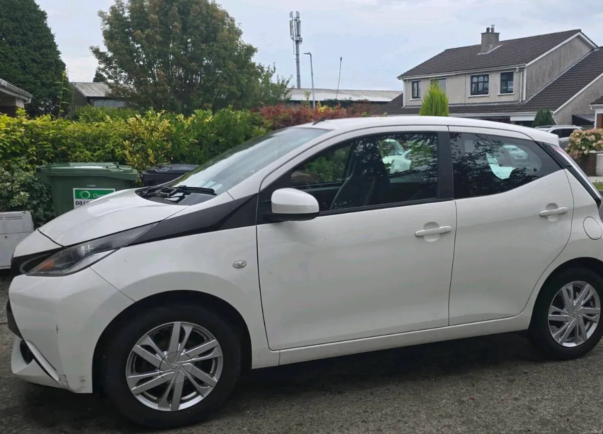 2015 Toyota Aygo 1.0 Petrol Automatic - Image 3