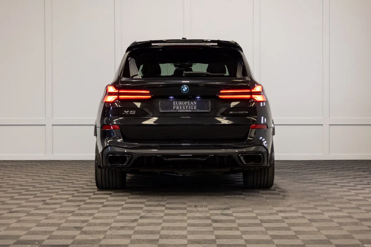 2026 BMW X5 X-Drive 50e M-Sport Pro - Image 5