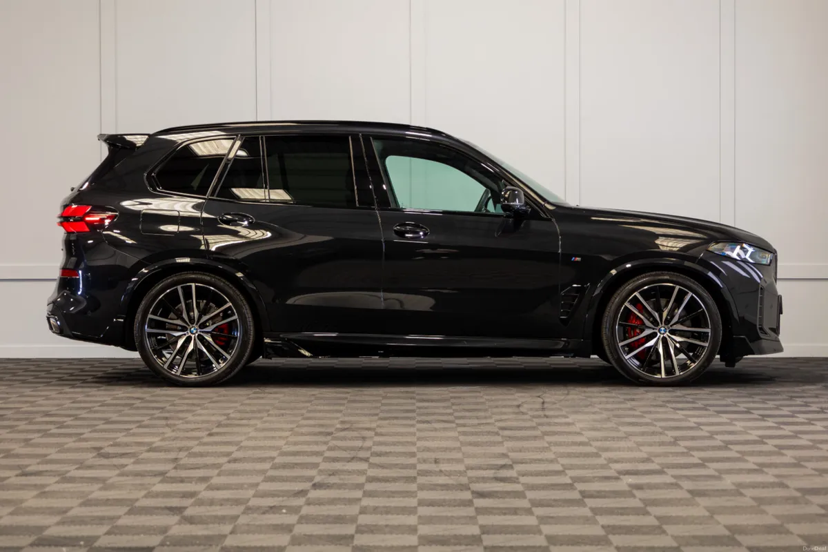 2026 BMW X5 X-Drive 50e M-Sport Pro - Image 6