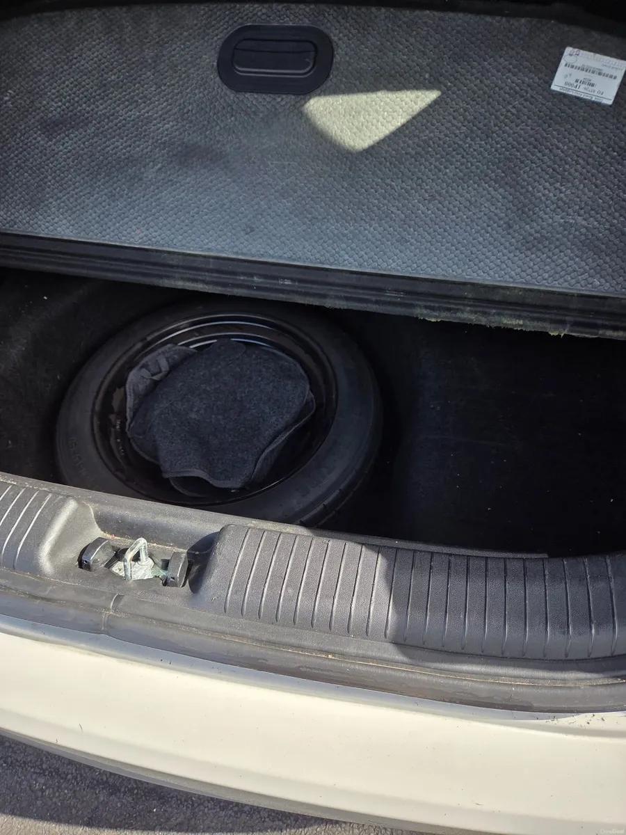 Hyundai ix20 2015 1.4 Diesel - Image 3
