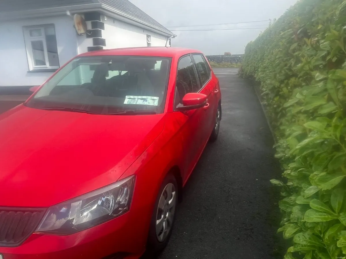 2016 Skoda Fabia 1.2L Automatic - Image 4