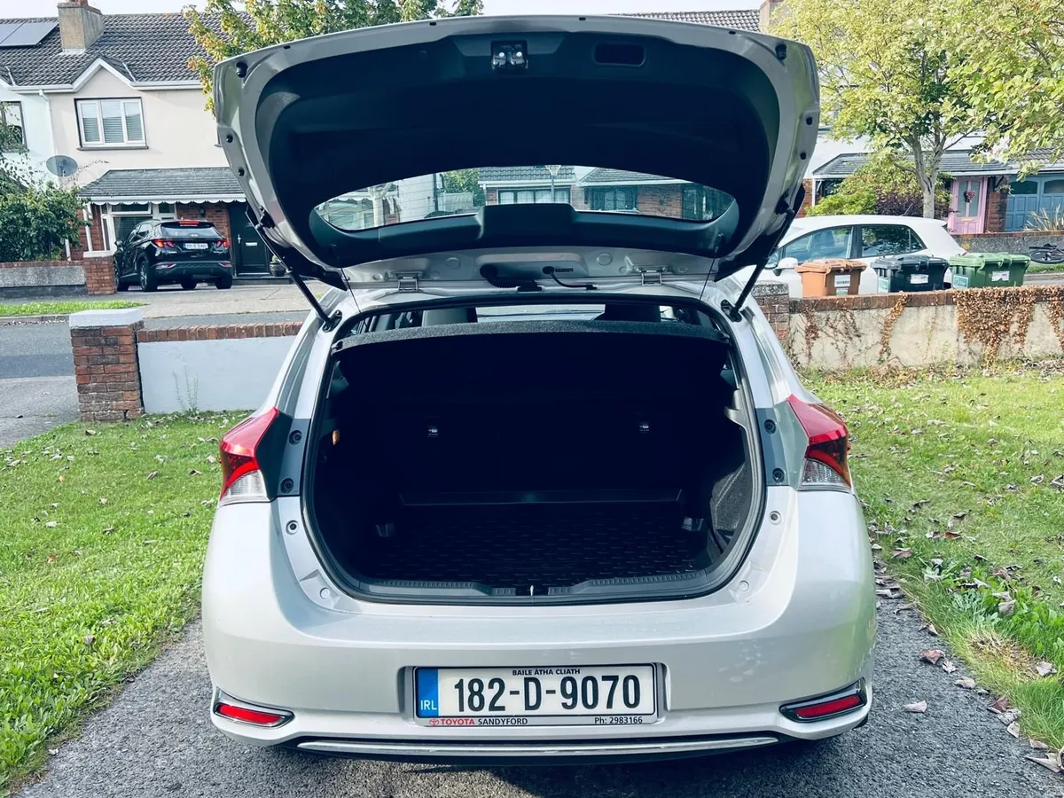 Toyota Auris 2018 - Image 3