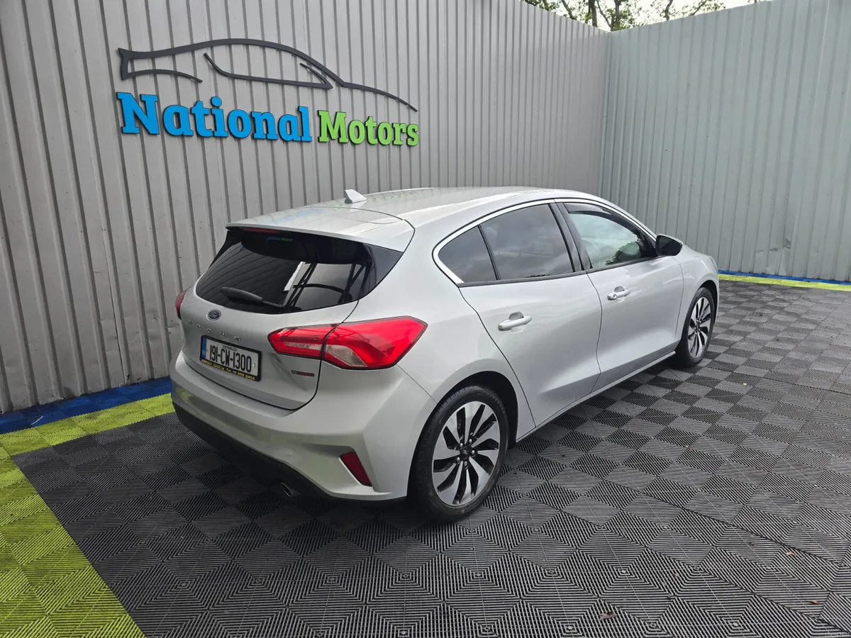 2019 Ford Focus 1.0 PETROL - Image 3