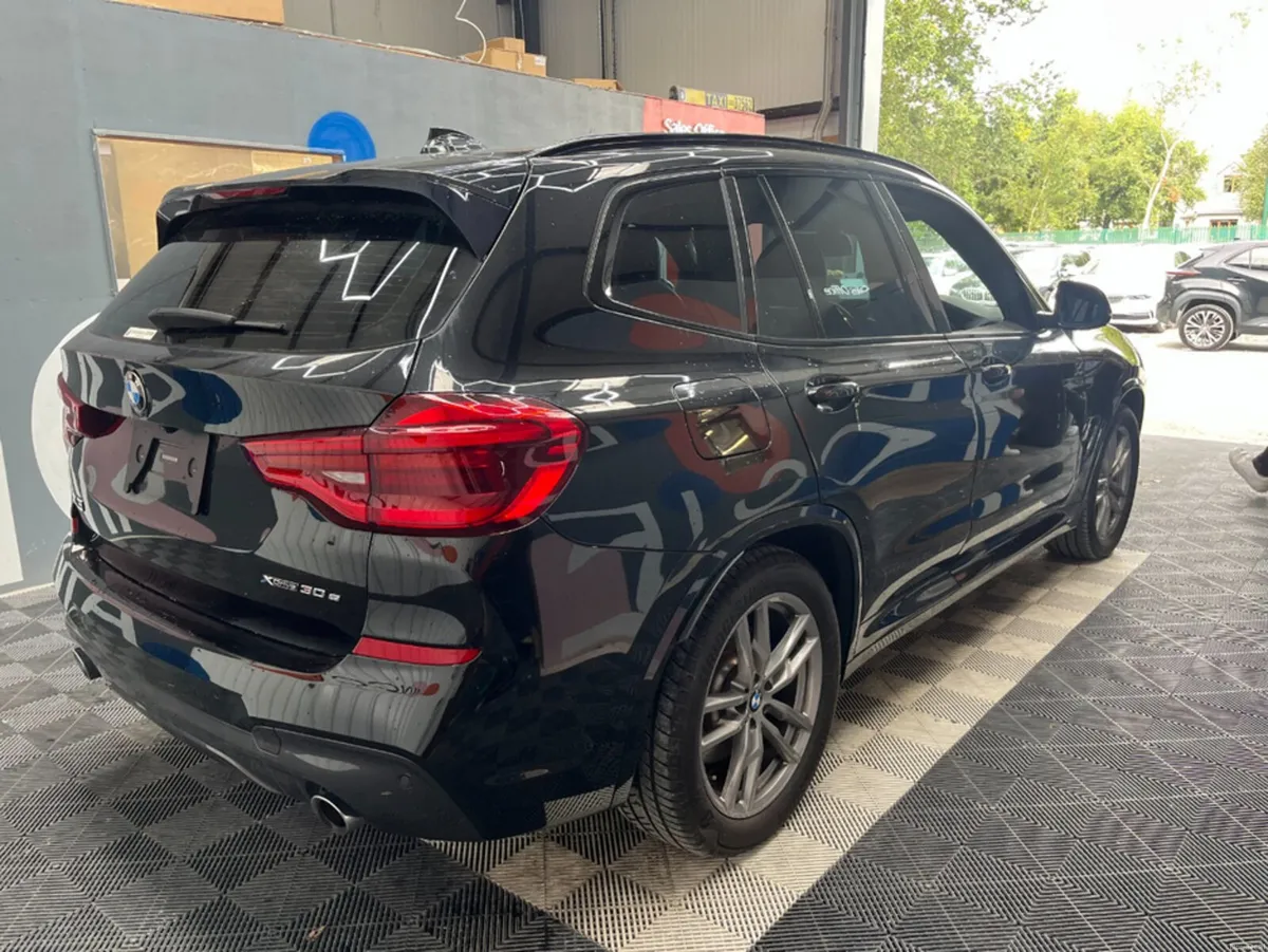 BMW X3 2021 BMW X3 4WD XDRIVE 30E M-SPORT EDITION - Image 3