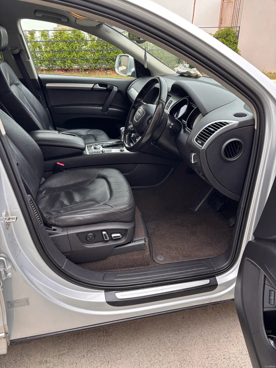 Audi Q7 - Image 3