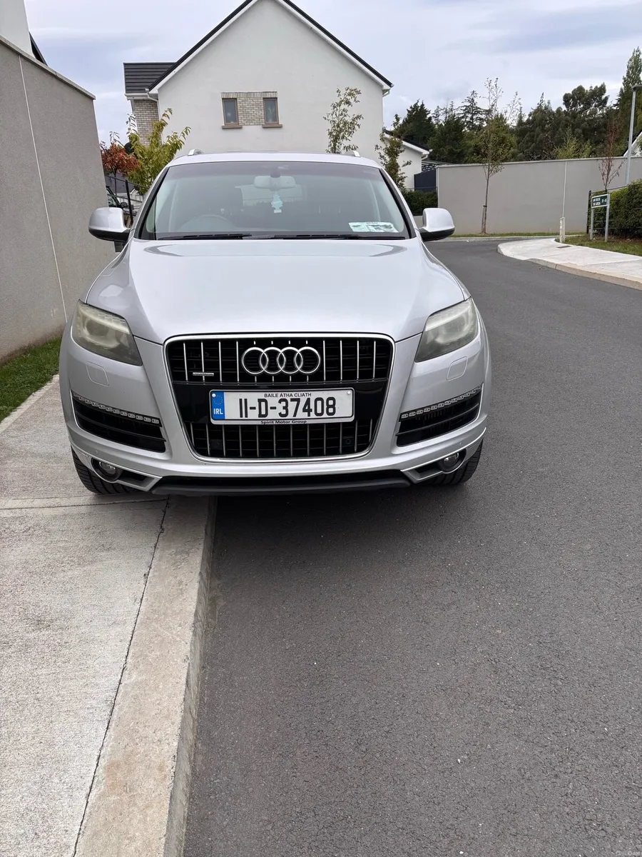Audi Q7 - Image 1