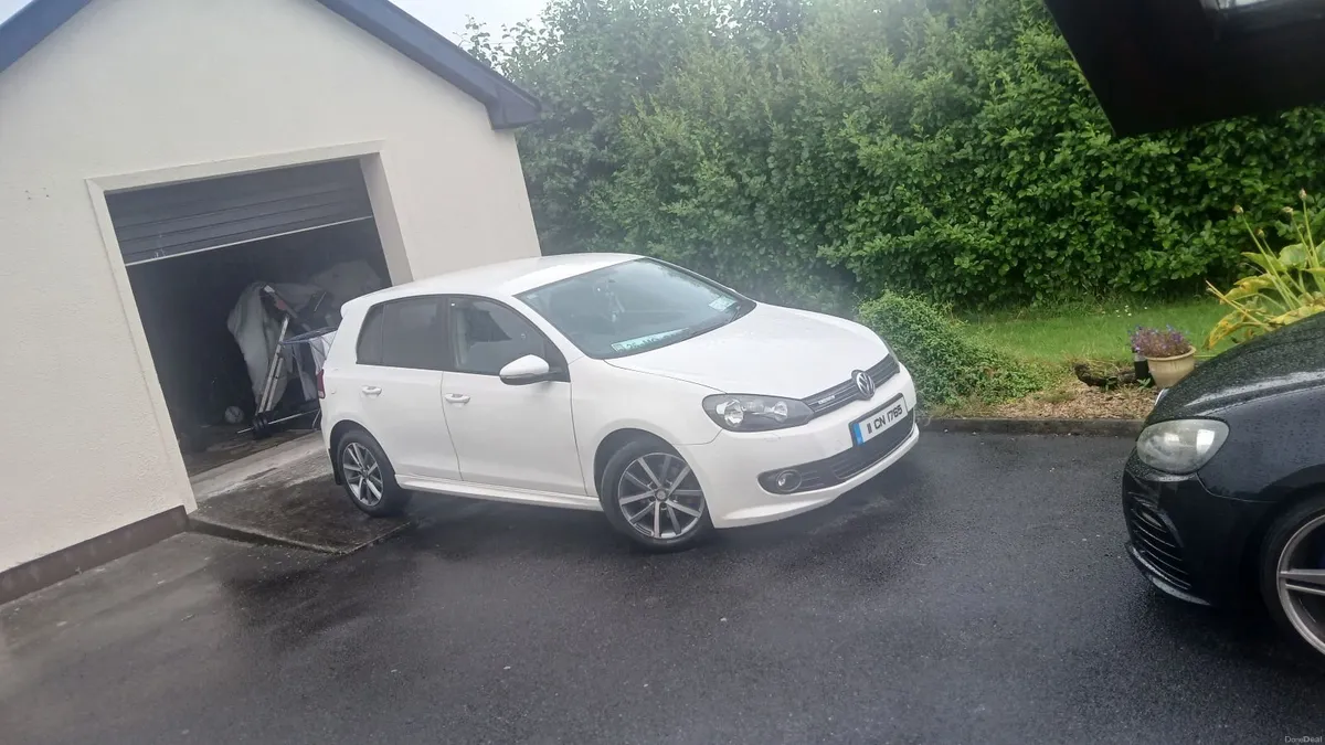 Volkswagen Golf 2011 - Image 5