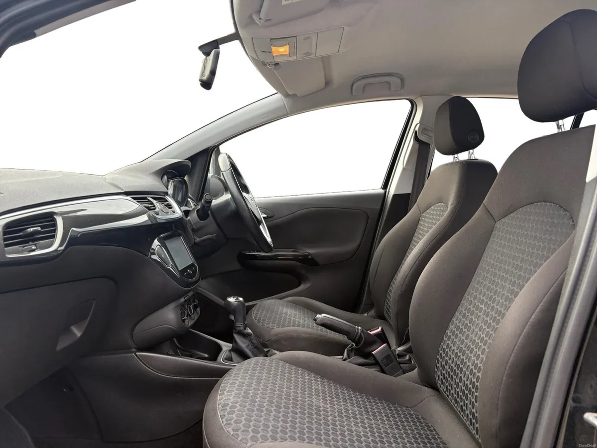 2015 CORSA EXCITE MODEL 1.4 HATCHBACK - Image 5