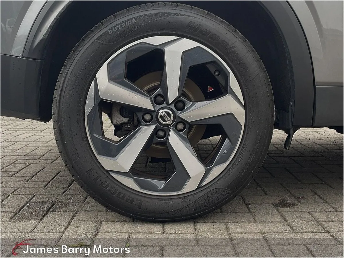 Nissan Qashqai 1.3 PET MILD HYBRID SV PREMIUM - Image 6
