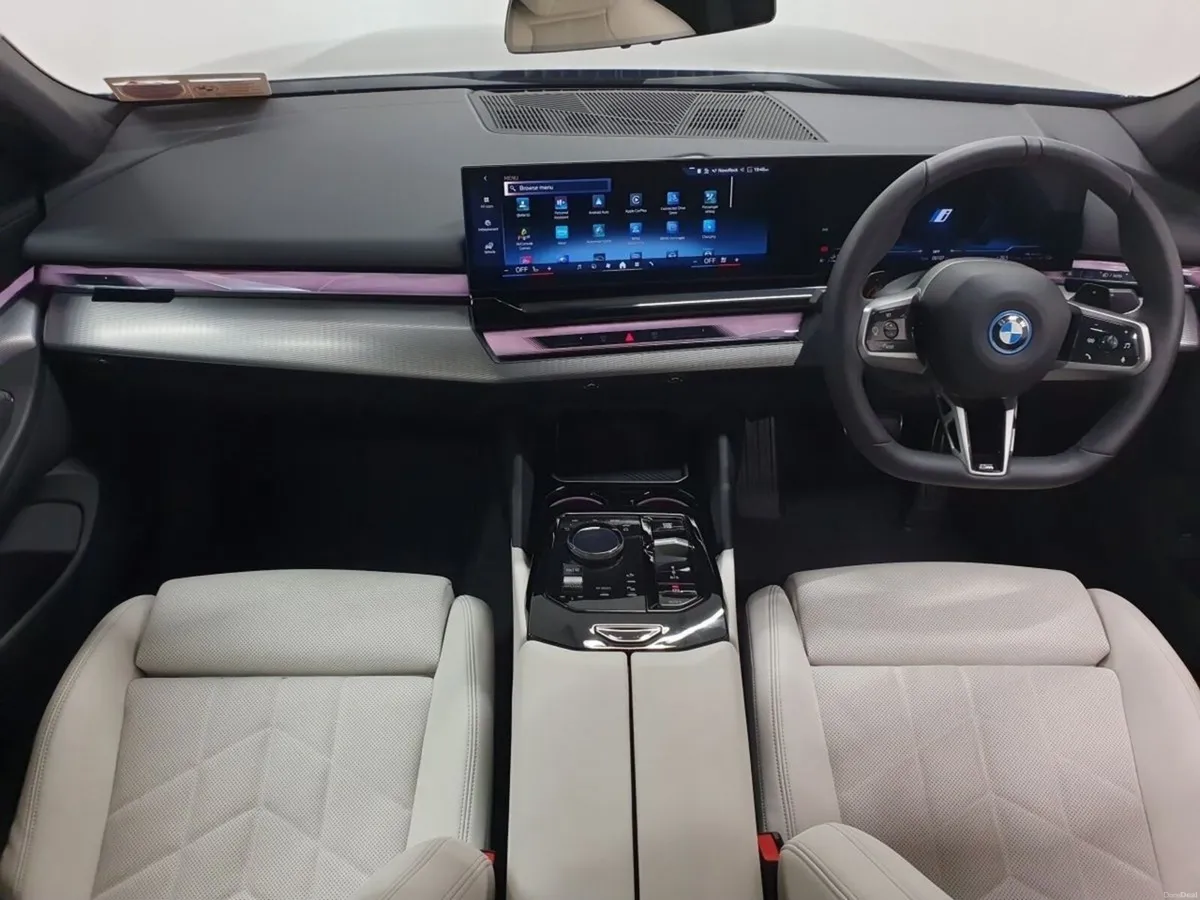 BMW 5-Series 530e M Sport Saloon - Image 4