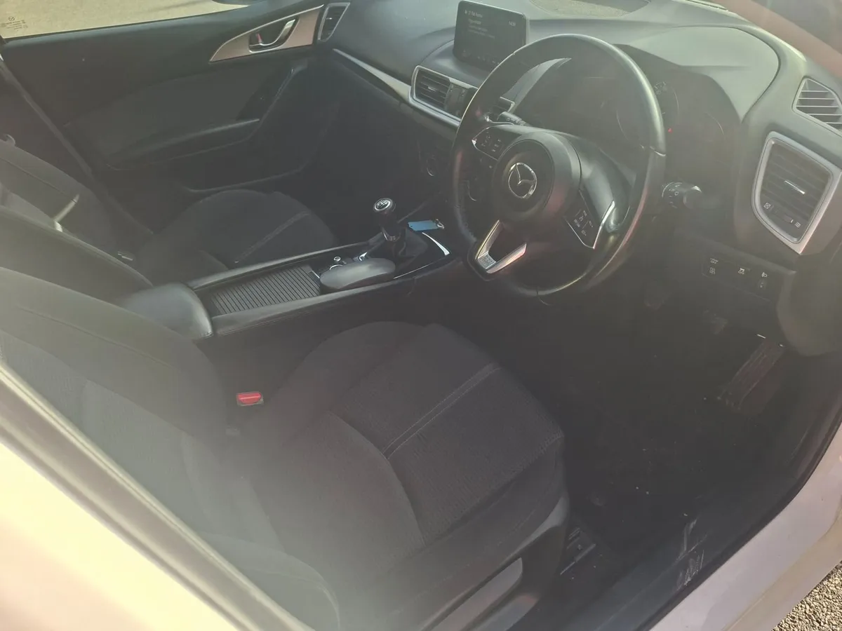Mazda Mazda3 2017 - Image 6