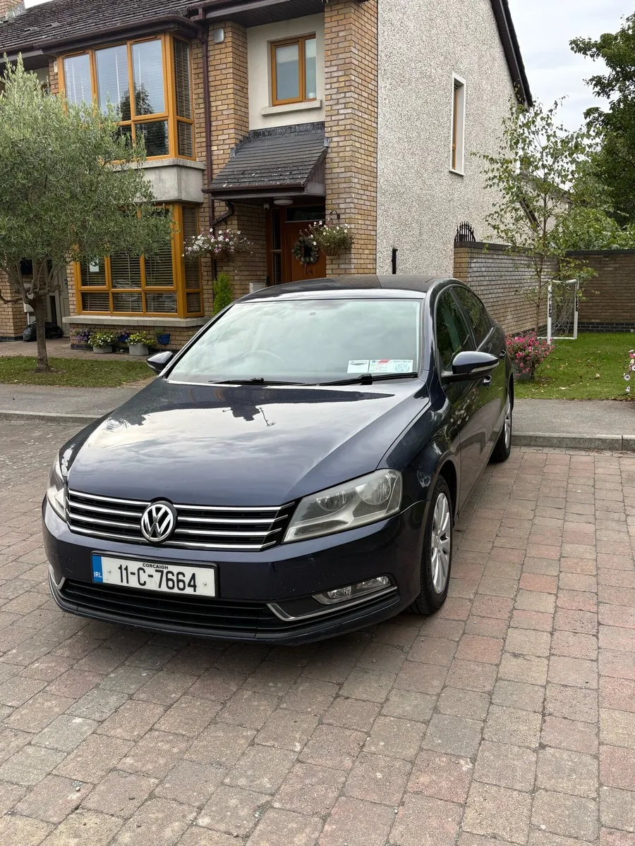 Volkswagen Passat - Image 2