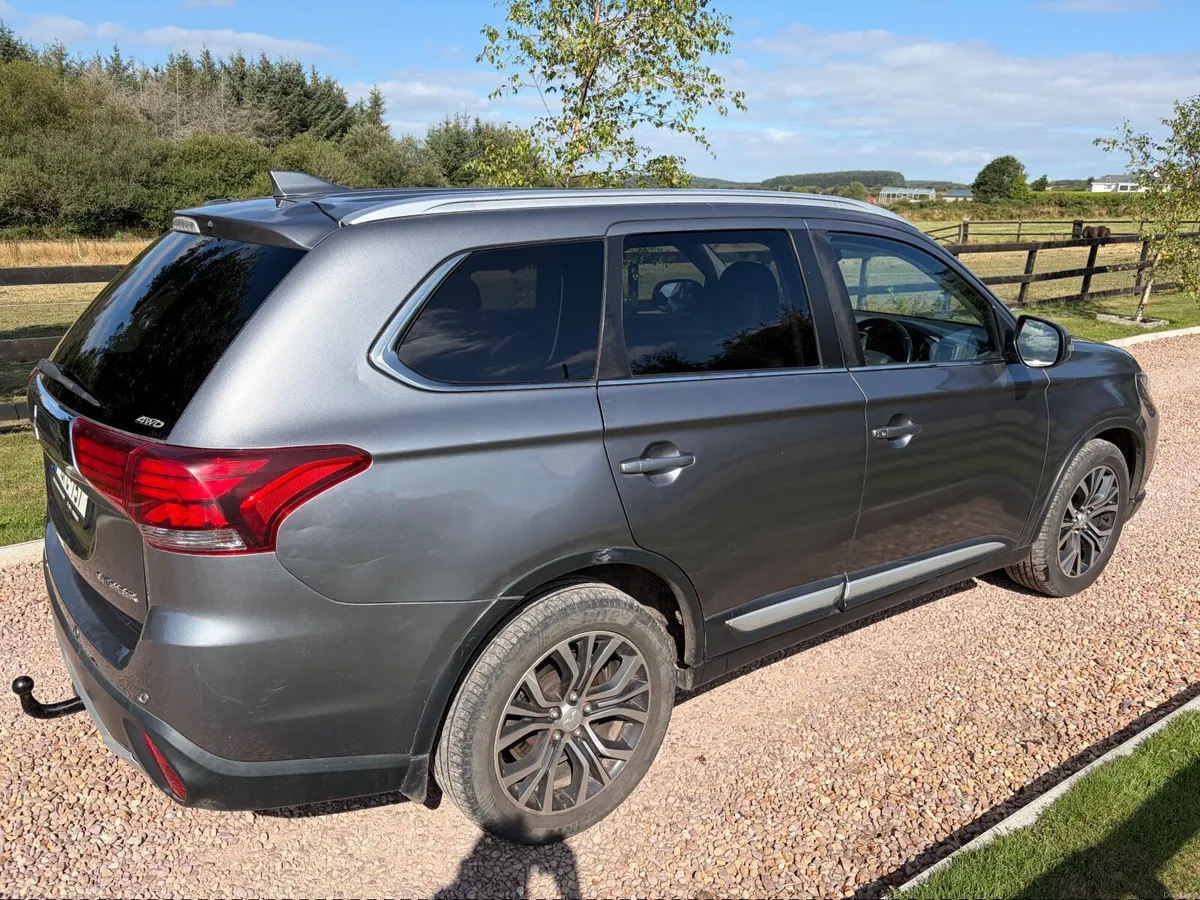 Mitsubishi Outlander 2018 - Image 3