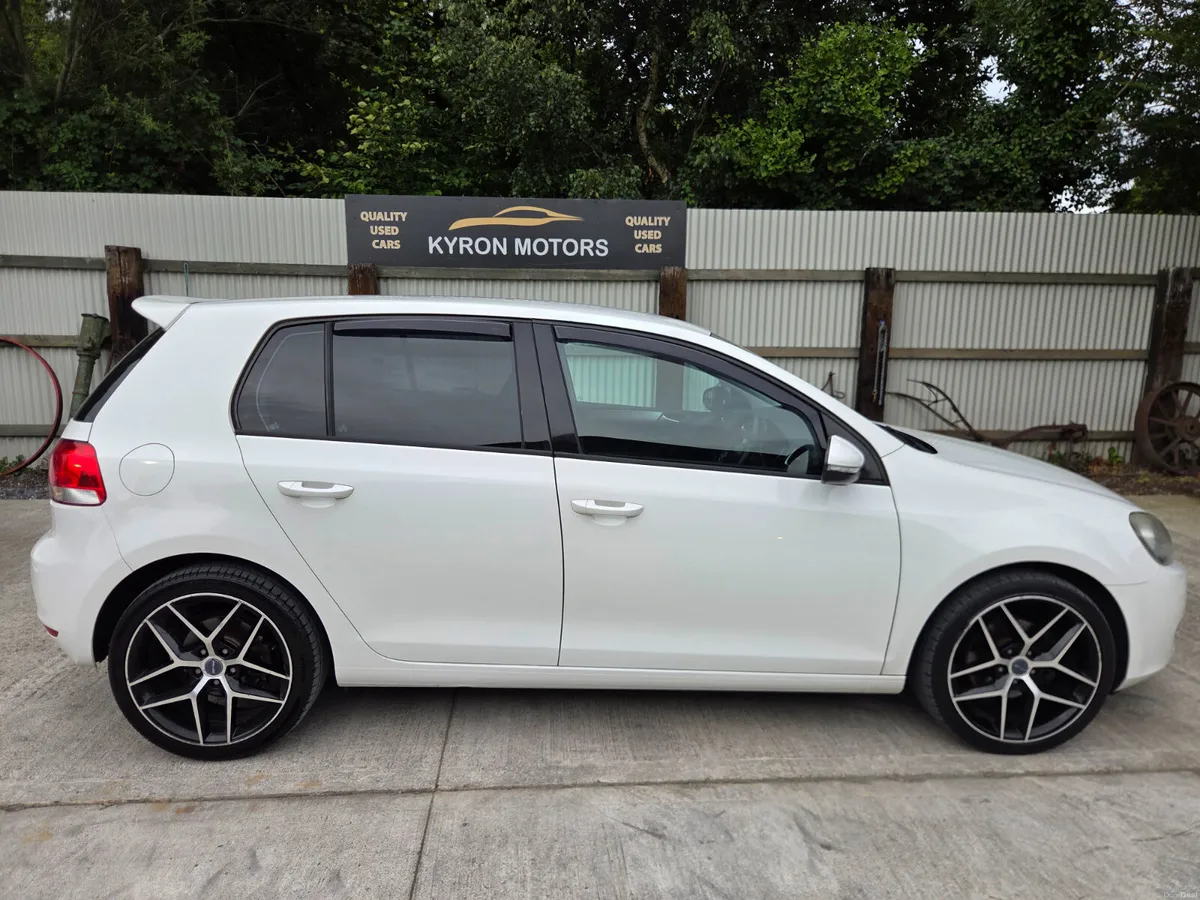 Volkswagen Golf 2013 1.2 Petrol Auto white - Image 3
